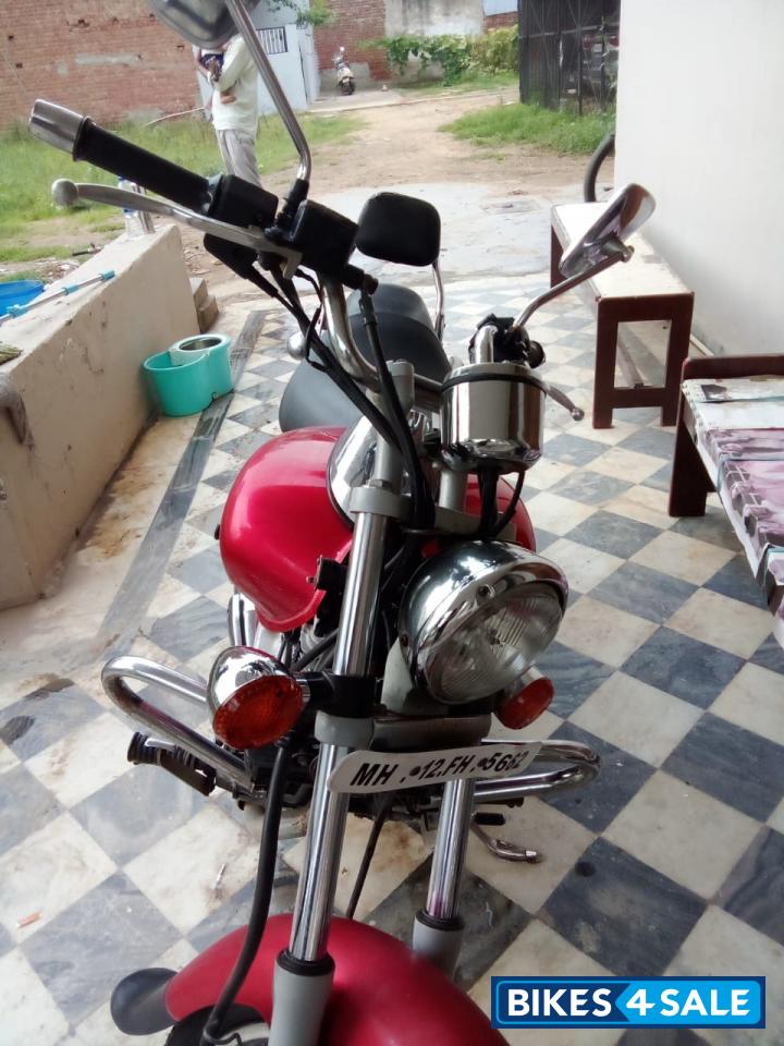 Bajaj Avenger 200 DTS-i