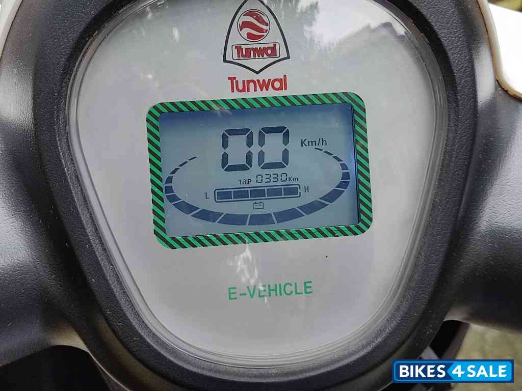 Cream White Tunwal Storm ZX Advance 2 Cream White Tunwal Storm ZX Advance 2