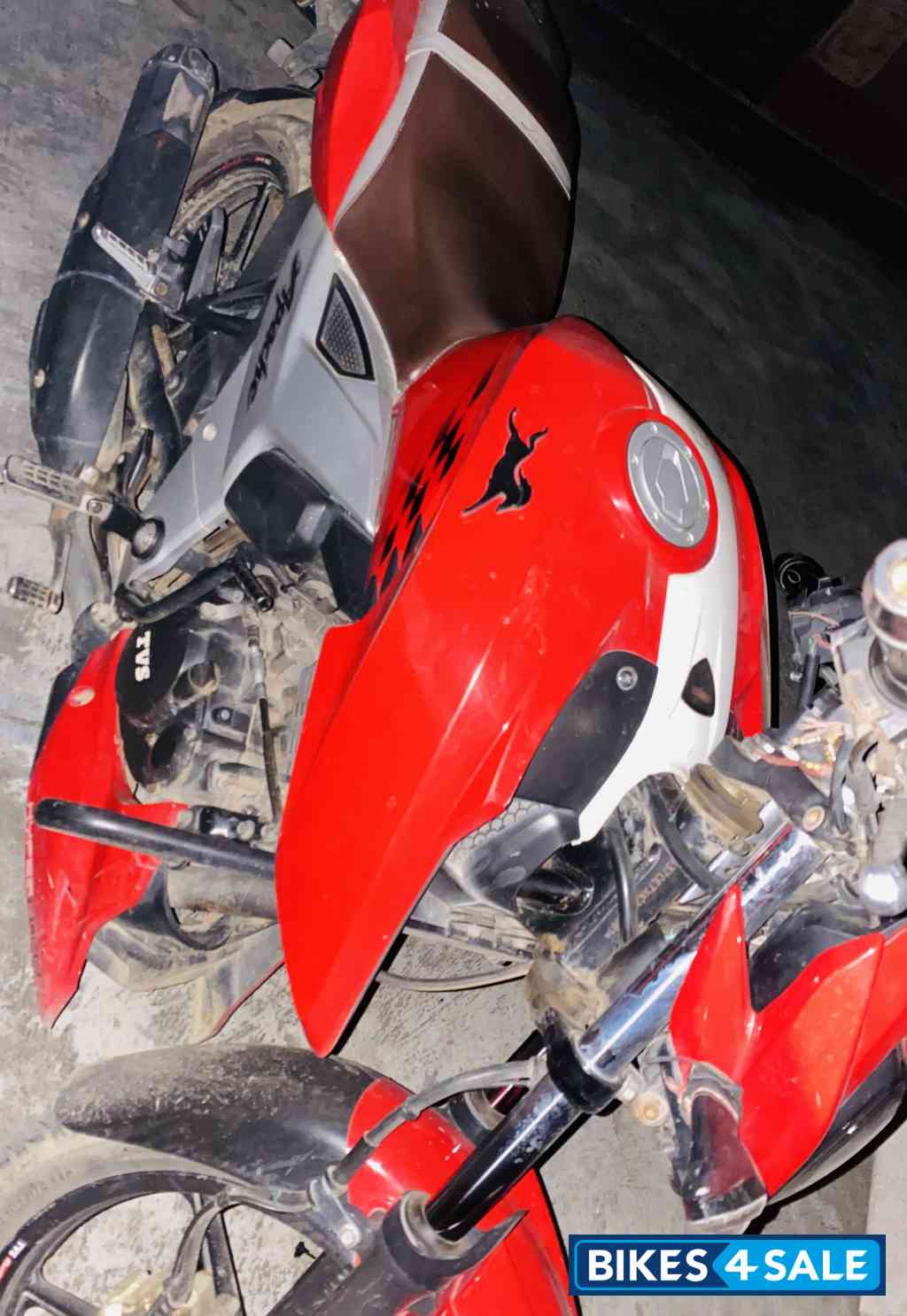 TVS Apache RTR 160 4V