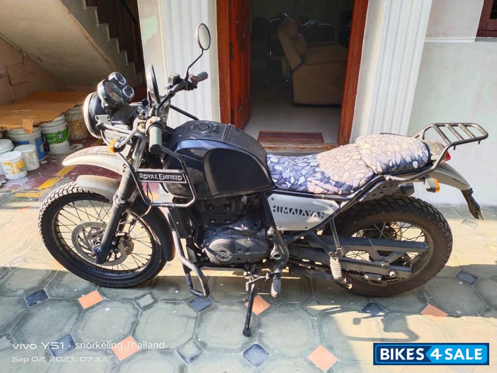 Granite Royal Enfield Himalayan