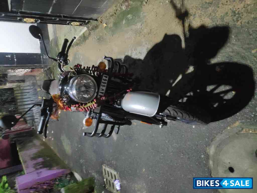 Gun Metal Gray Royal Enfield Classic 350 Dual Channel BS6