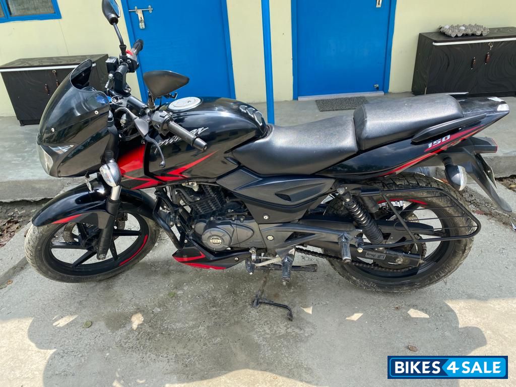 Bajaj Pulsar 150 Twin Disc