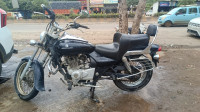 Black Bajaj Avenger 220 DTS-i