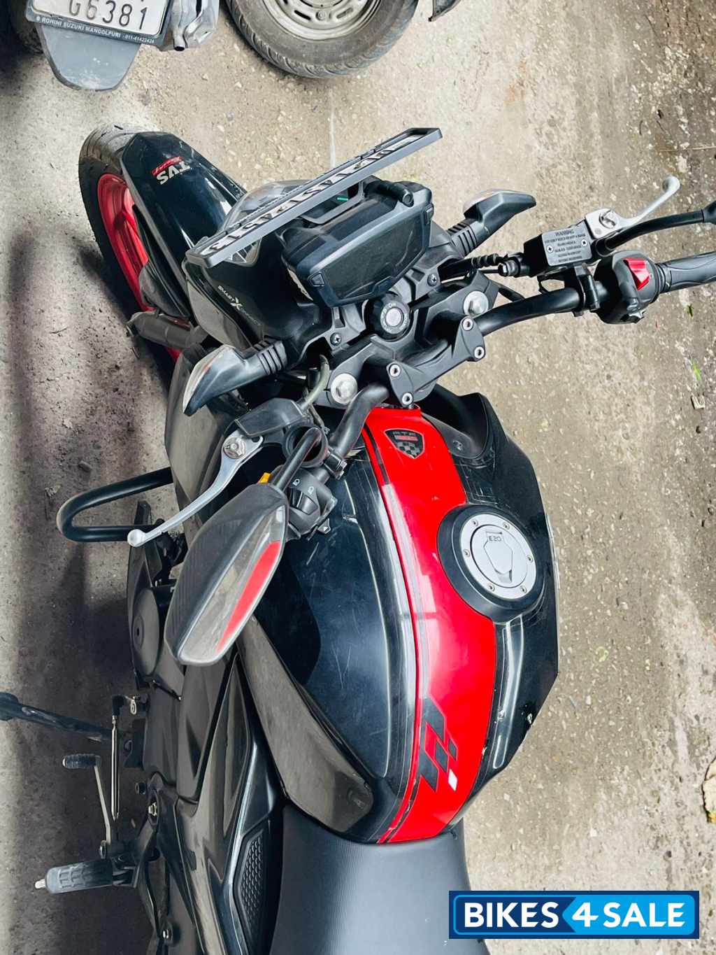 Black And Red TVS Apache RTR 160 4V Special Edition