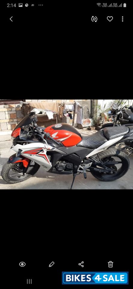Honda CBR 150R