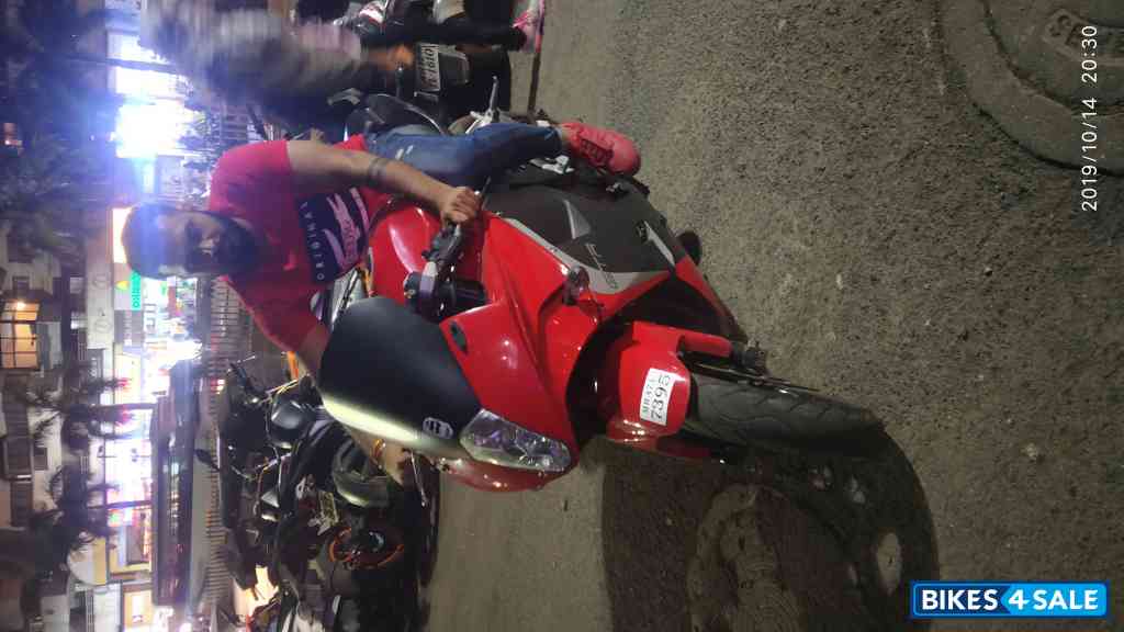 Red Hyosung GT250R Red Hyosung GT250R