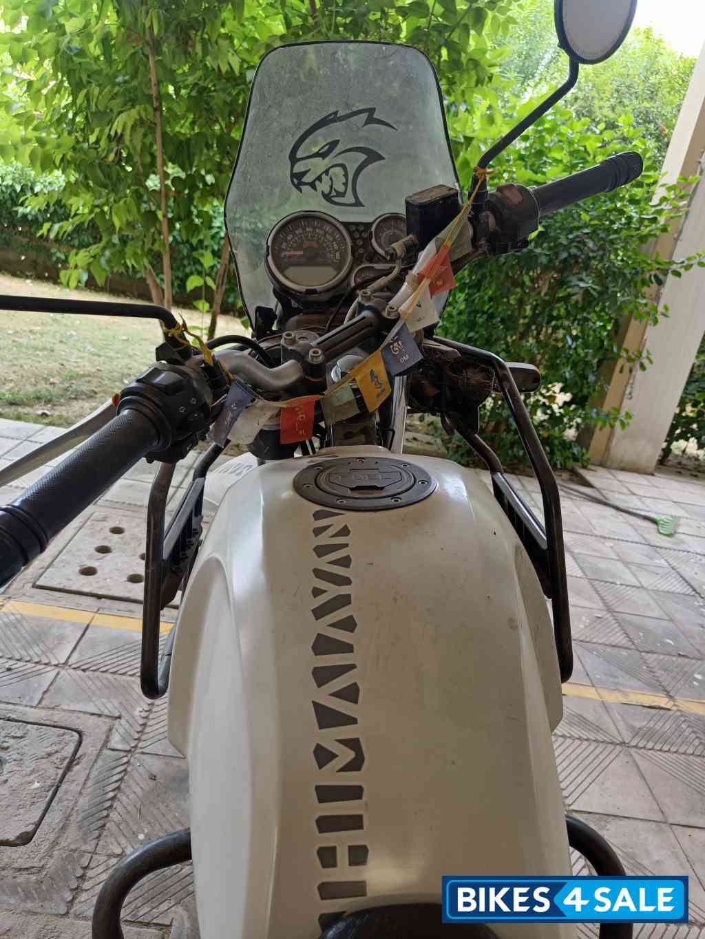 Snow White Royal Enfield Himalayan