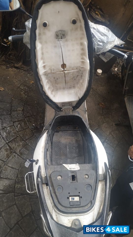 Black - White Joy e-bike Gen Nxt Nanu Black - White Joy e-bike Gen Nxt Nanu