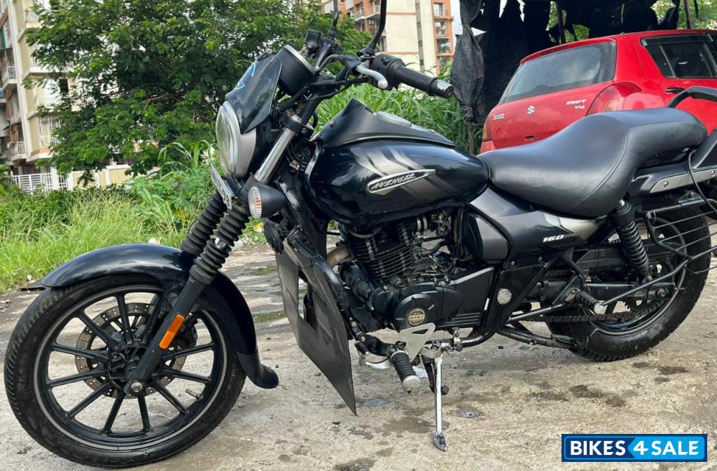 Bajaj Avenger Street 160