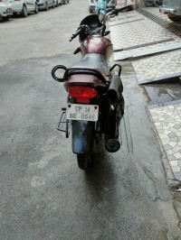 Red Honda Shine 125 Disc