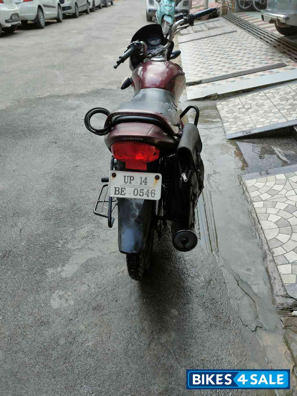 Red Honda Shine 125 Disc