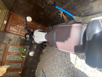 Yezdi Roadster Dual Tone