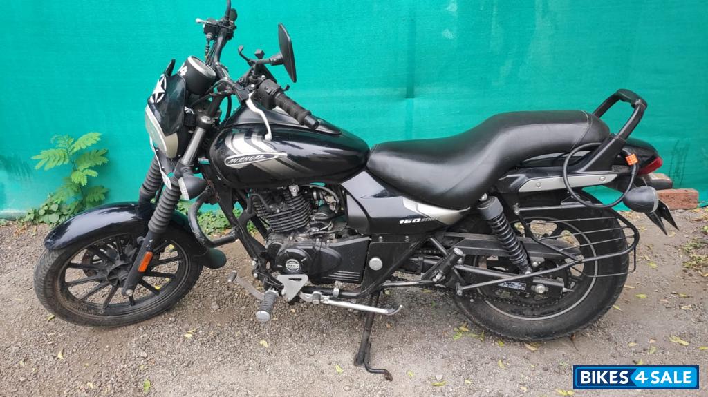 Black Bajaj Avenger Street 160