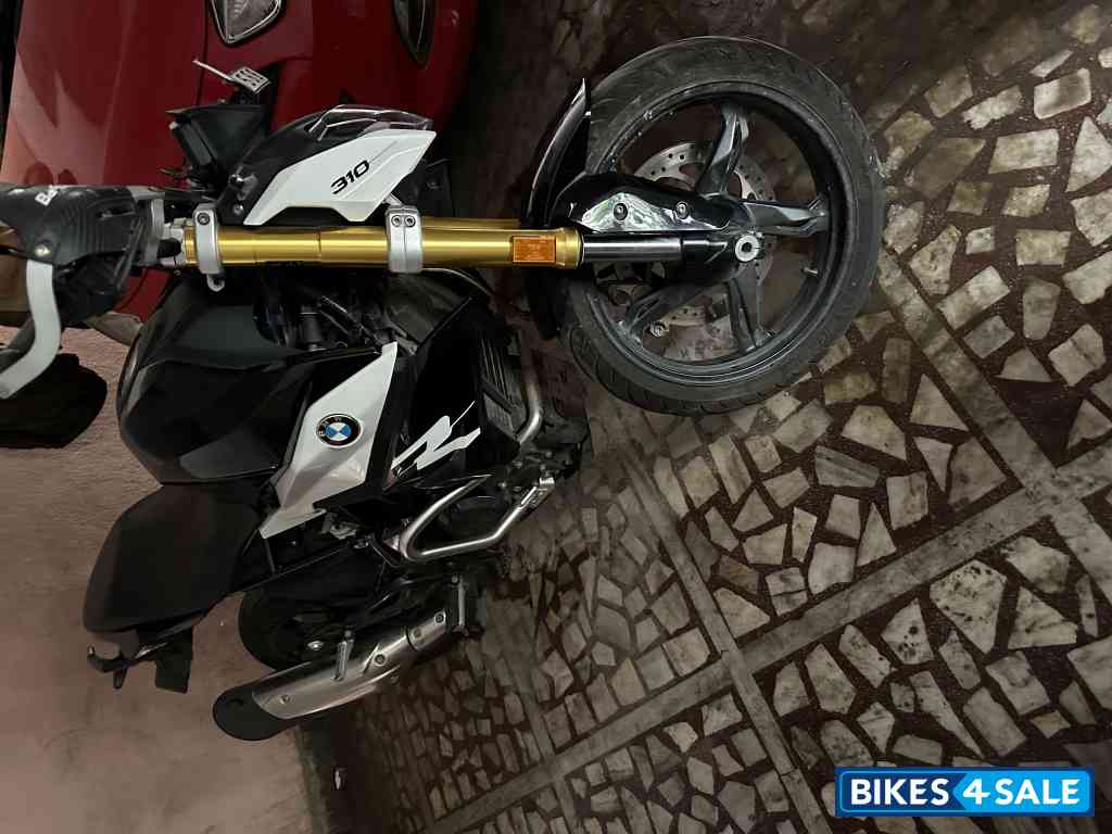 BMW G 310 R