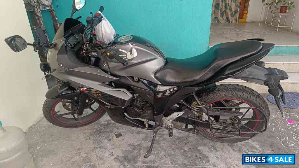 Suzuki Gixxer SF SP