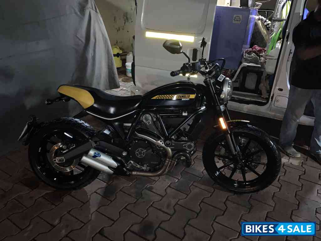 Ducati Scrambler Full Throttle