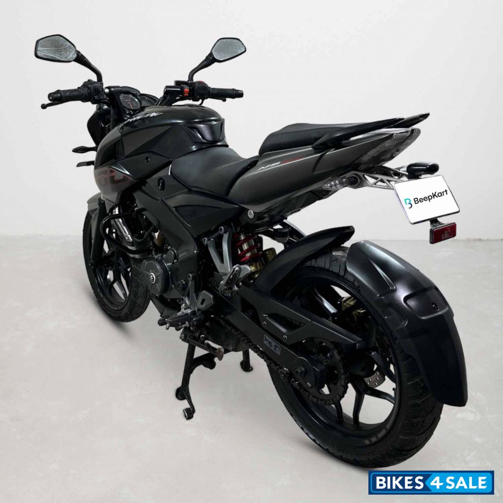 Bajaj Pulsar NS200