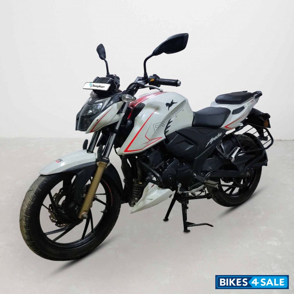 TVS Apache RTR 200 4V