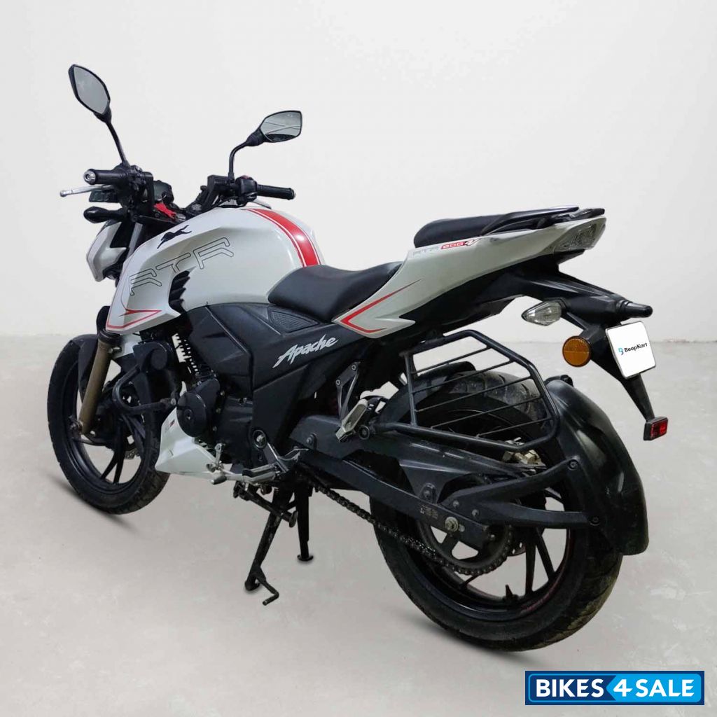 TVS Apache RTR 200 4V
