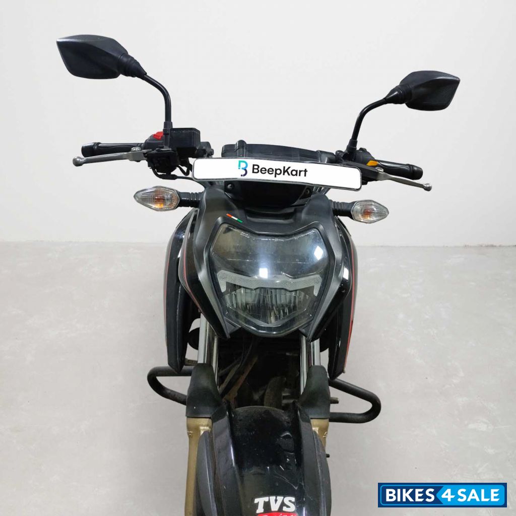 TVS Apache RTR 200 4V