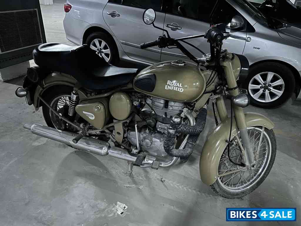 Royal Enfield Classic Desert Storm