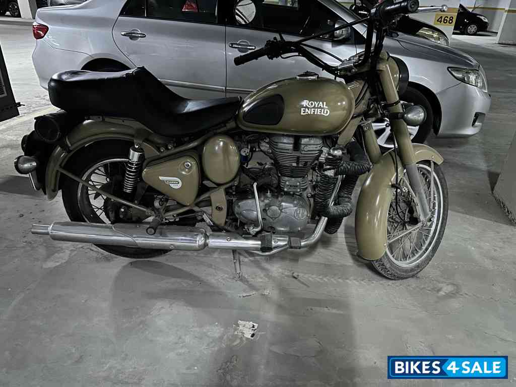 Royal Enfield Classic Desert Storm Royal Enfield Classic Desert Storm
