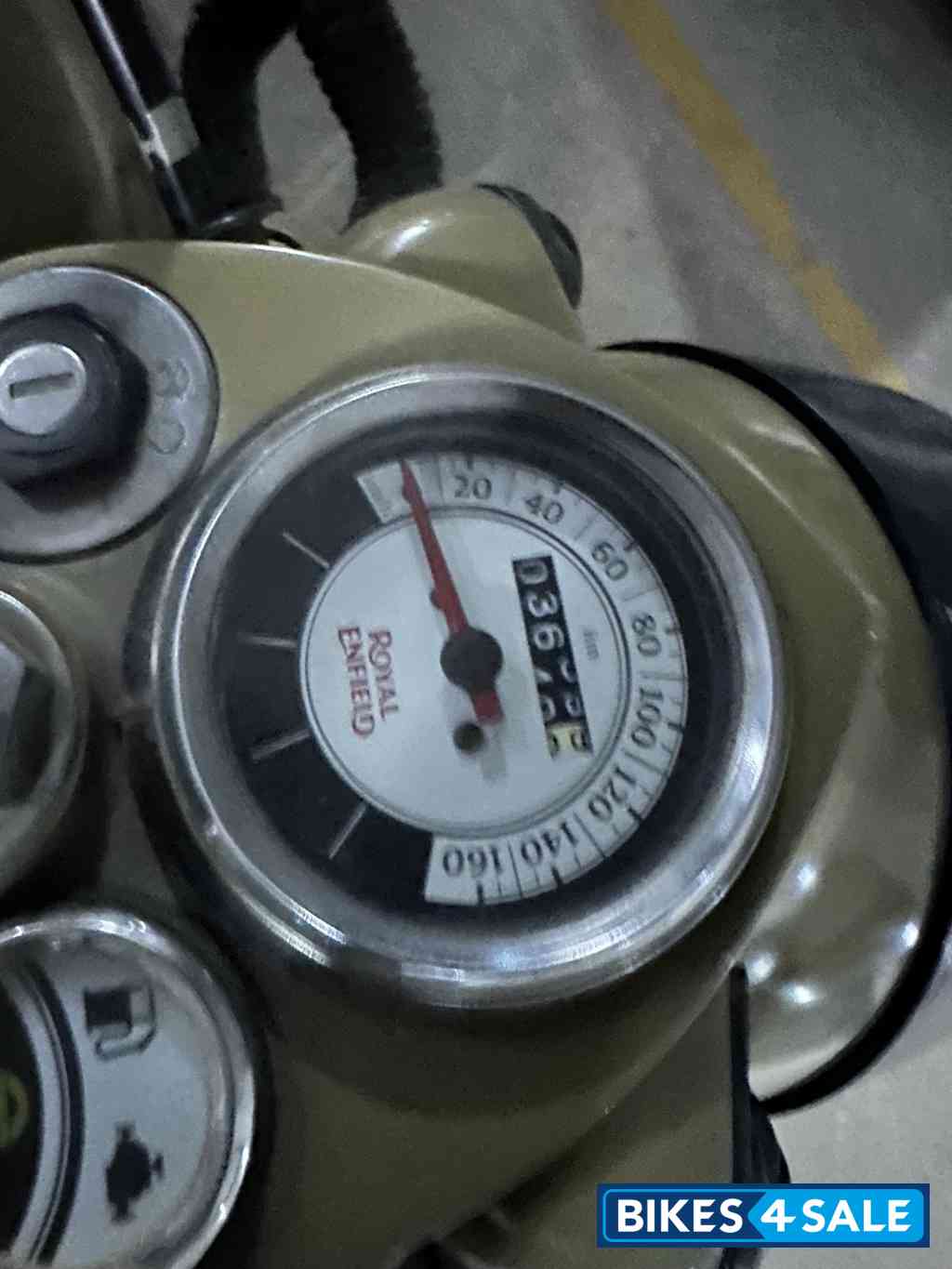 Royal Enfield Classic Desert Storm Royal Enfield Classic Desert Storm