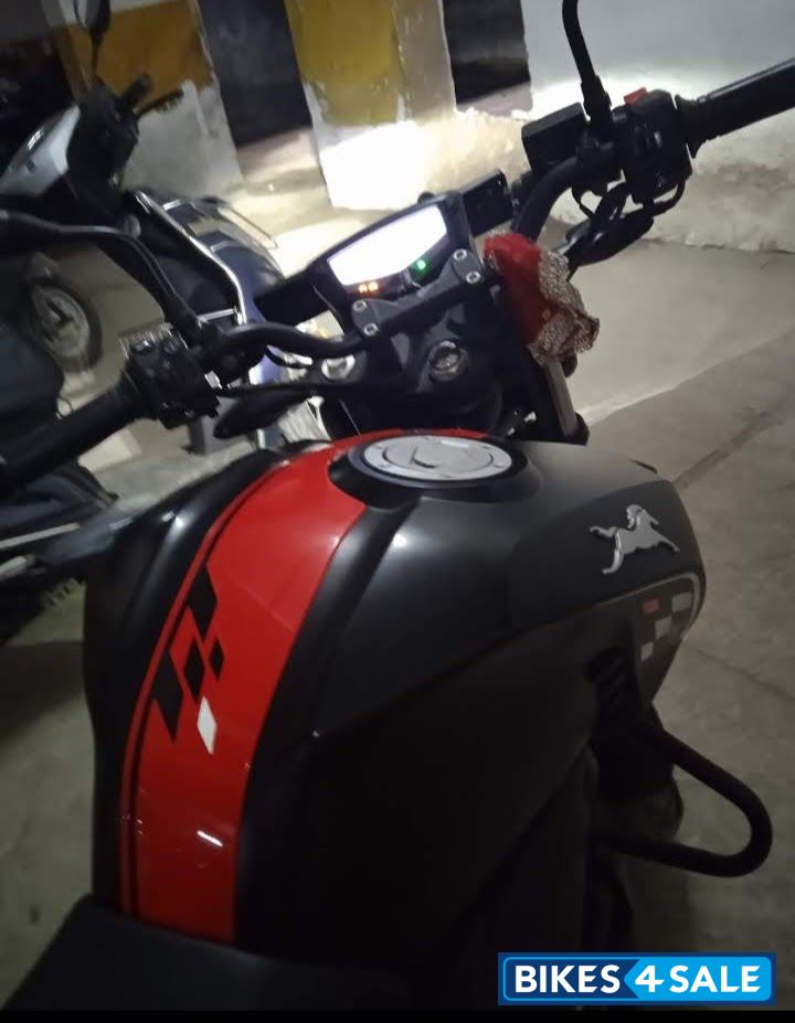 TVS Apache RTR 160 4V Special Edition TVS Apache RTR 160 4V Special Edition