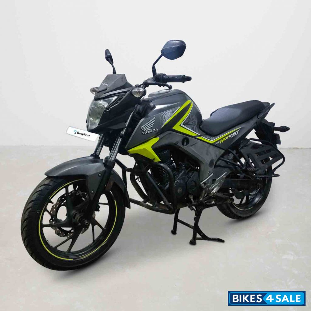 Honda CB Hornet 160R