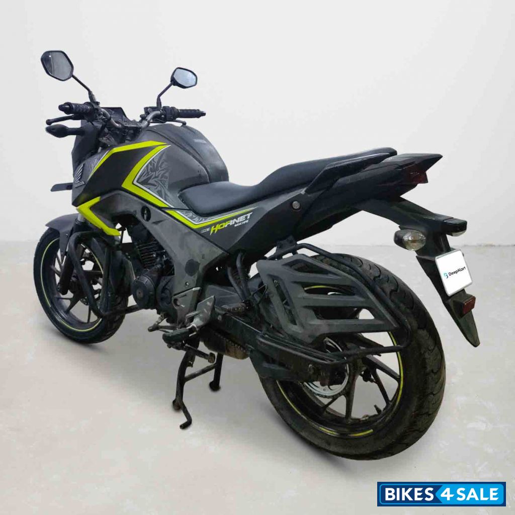 Honda CB Hornet 160R