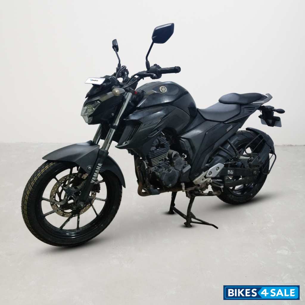 Yamaha FZ25
