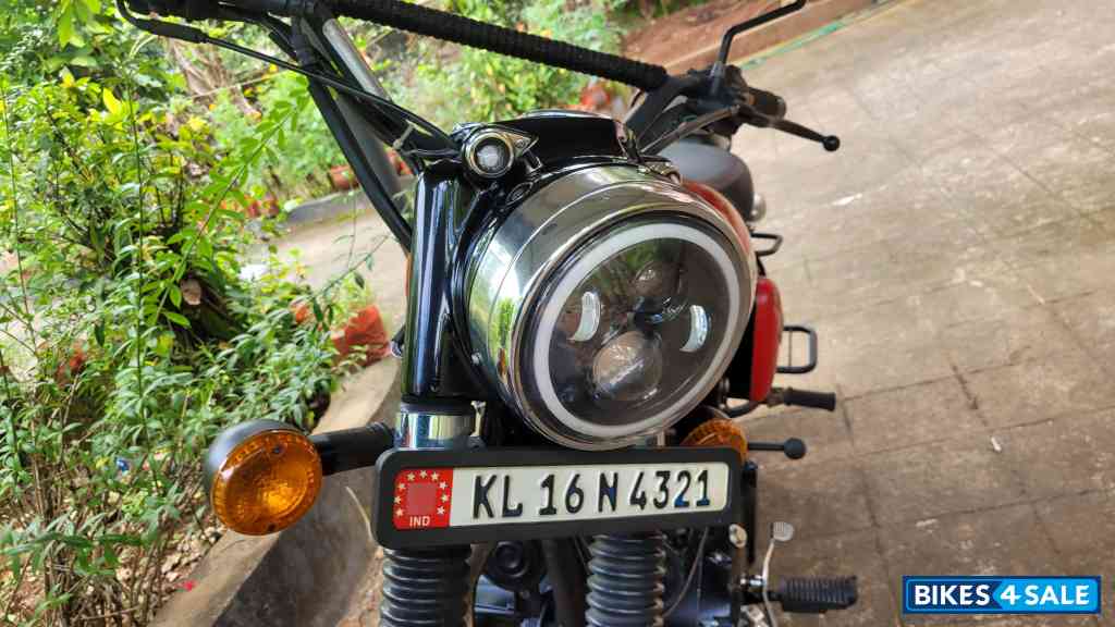 Royal Enfield Classic 350 Redditch Red