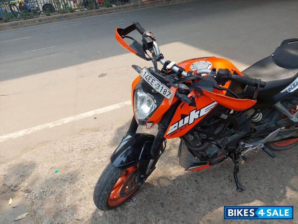 KTM Duke 200