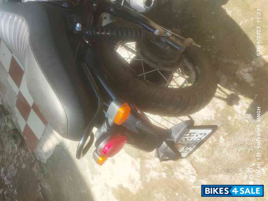 Royal Enfield Hunter 350 Retro