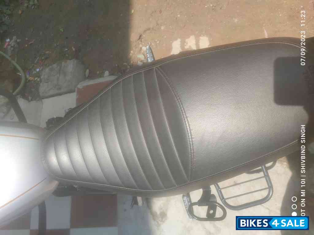 Royal Enfield Hunter 350 Retro