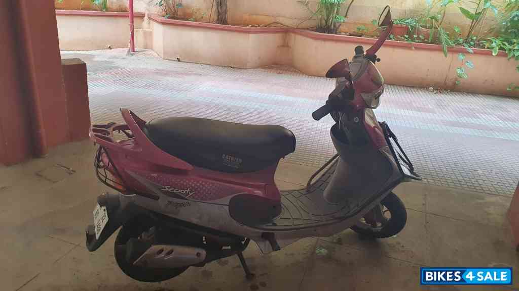 Pink TVS Scooty Pep Plus Pink TVS Scooty Pep Plus