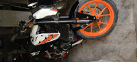 KTM Duke 200