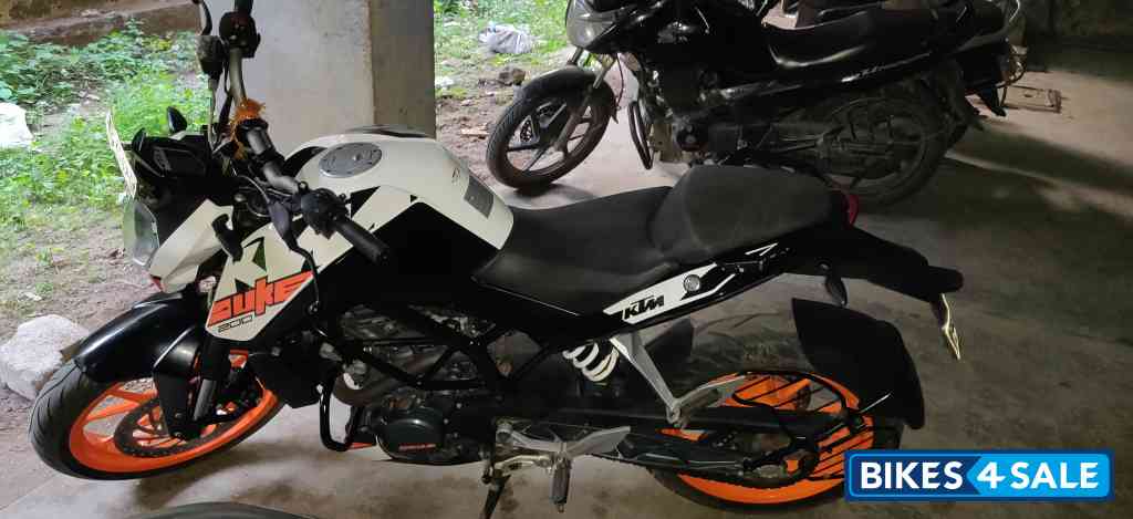 KTM Duke 200