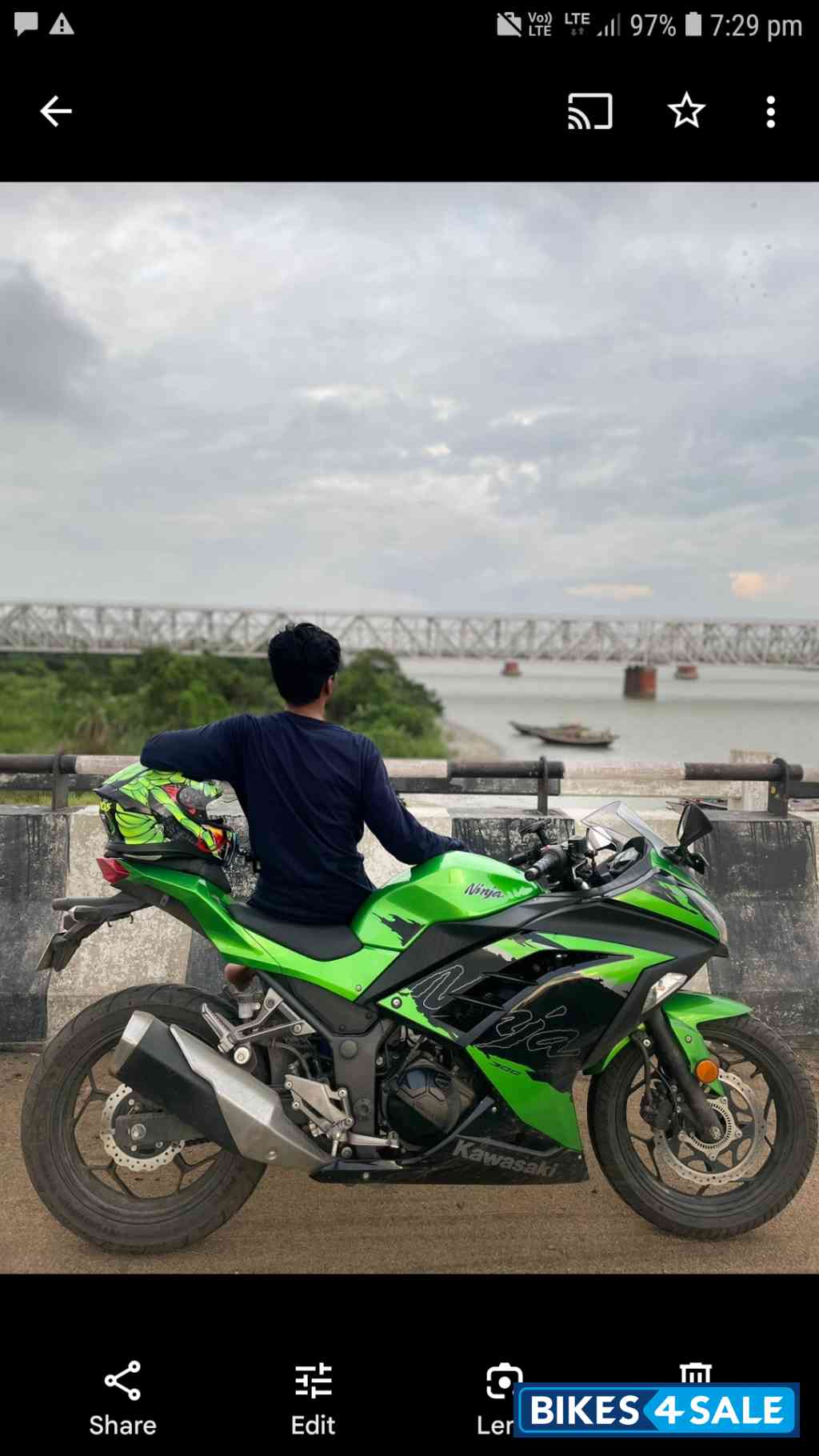 Kawasaki Ninja 300 BS6 2022