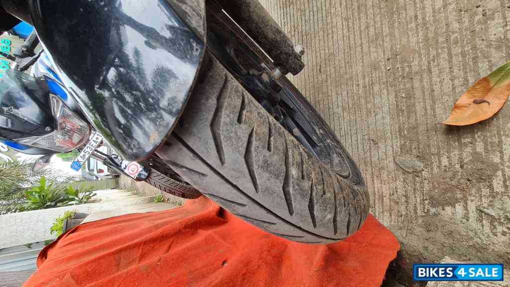 Panther Black Hero Xtreme 200S BS6