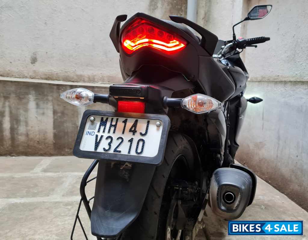 Panther Black Hero Xtreme 200S BS6