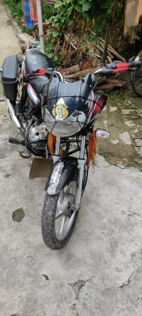 Black And Red Bajaj Discover 125