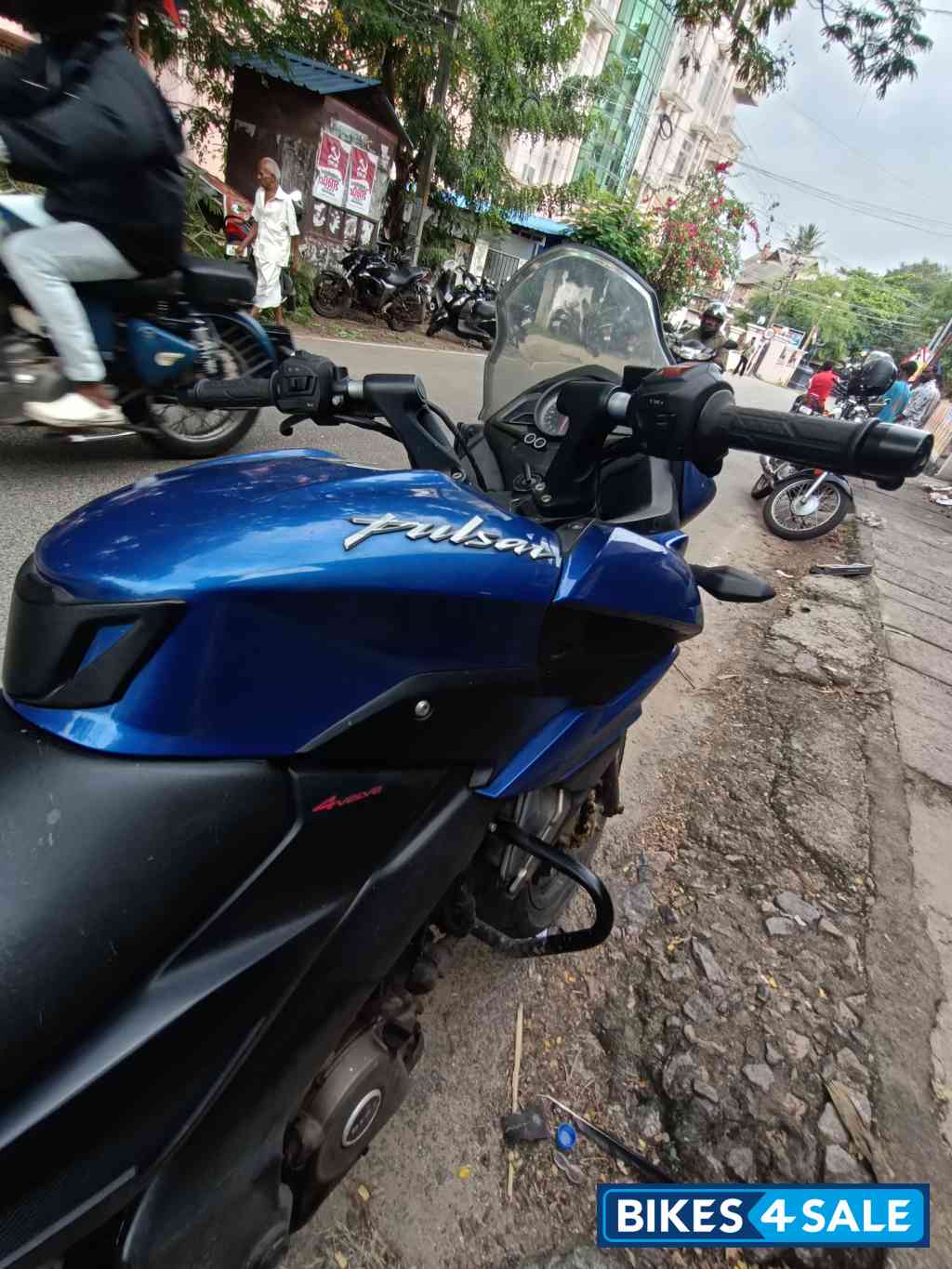 Blue Bajaj Pulsar AS 200