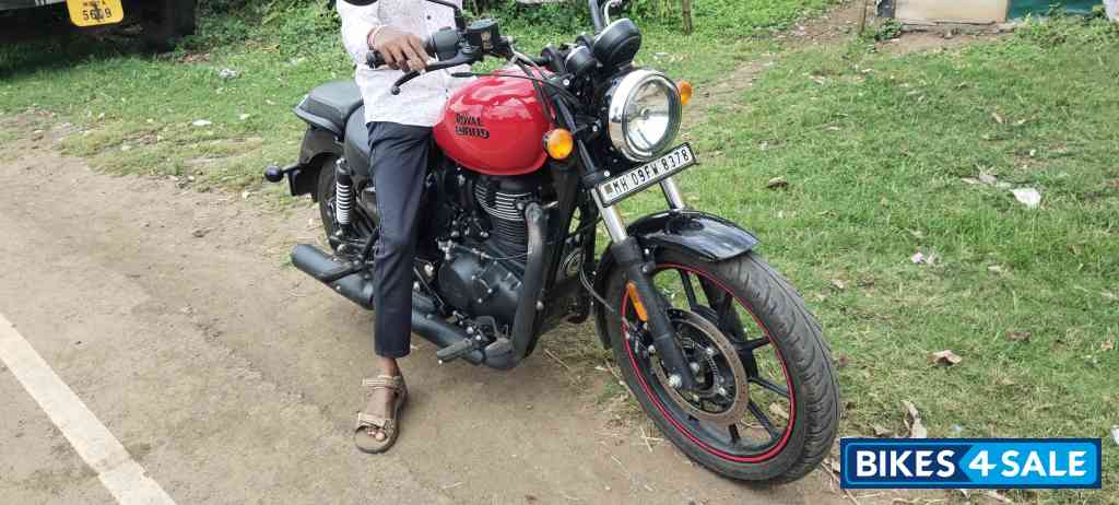 Royal Enfield Meteor 350 Fireball