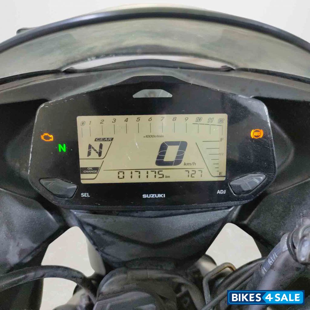 Suzuki Gixxer SF