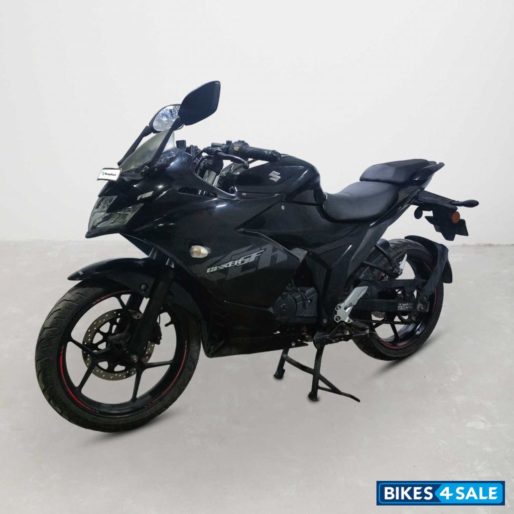 Suzuki Gixxer SF