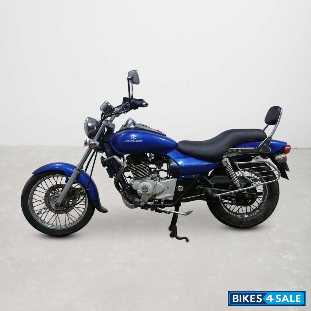 Bajaj Avenger 180 DTS-i