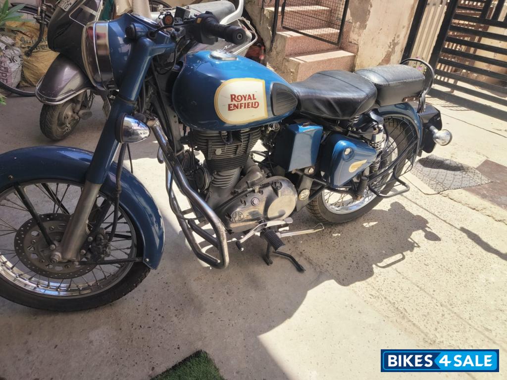 Royal Enfield Classic 350