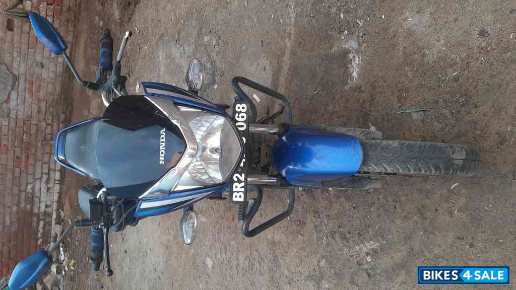 Blue Honda Shine 125 Disc
