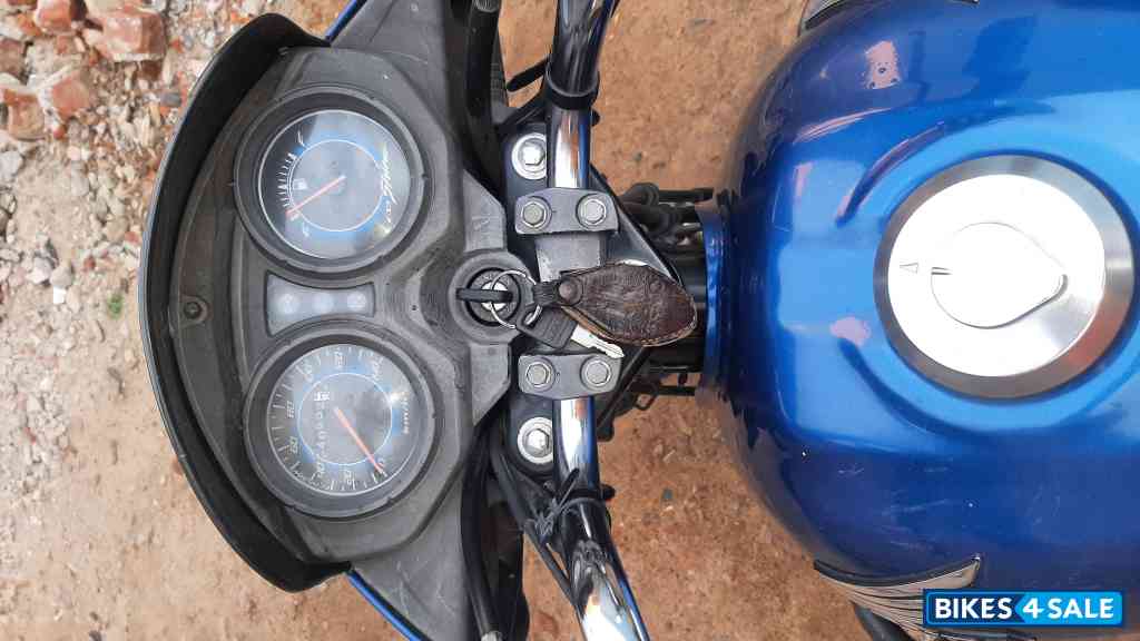 Blue Honda Shine 125 Disc